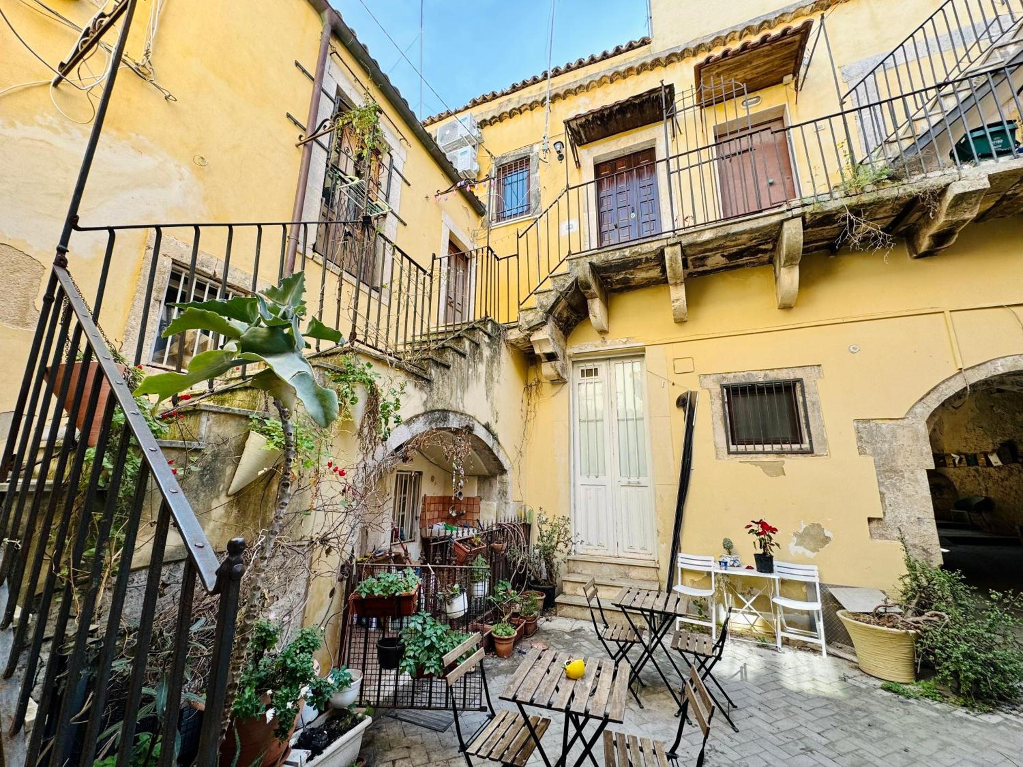 Casa Artemis Nel Cuore Di Ortigia A Siracusa